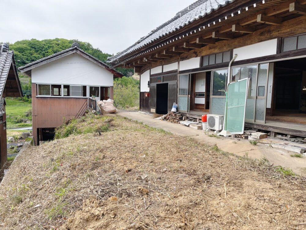 茨城県常陸太田市赤土町戸建て外観と離れ